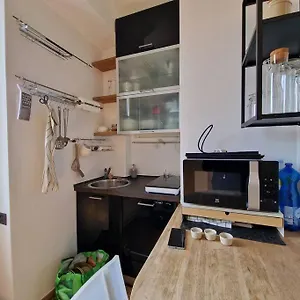 https://happyhouse.italymilanhotels.net