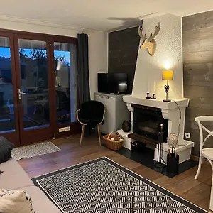 https://location-studio-avec-jardin-en-hameau-ii.fr-provencehotel.com